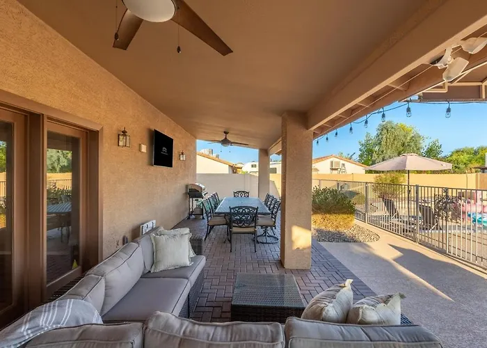 Paradise - Pool - Pickleball - Putt-putt * Glendale