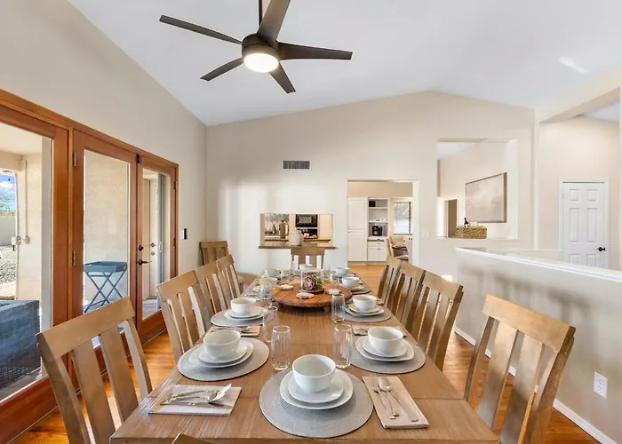 Holiday home Paradise - Pool - Pickleball - Putt-putt Glendale